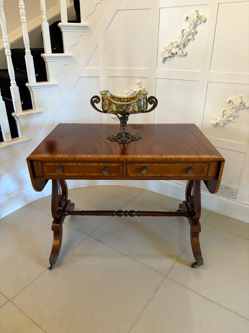 Fine Quality Antique Edwardian Figured Mahogany Free Standing Sofa/Side Table - Image 10